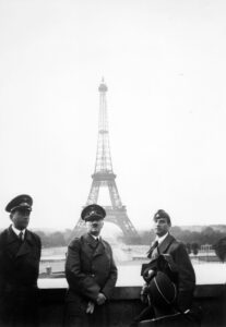 Adolf Hitler in Paris -1940